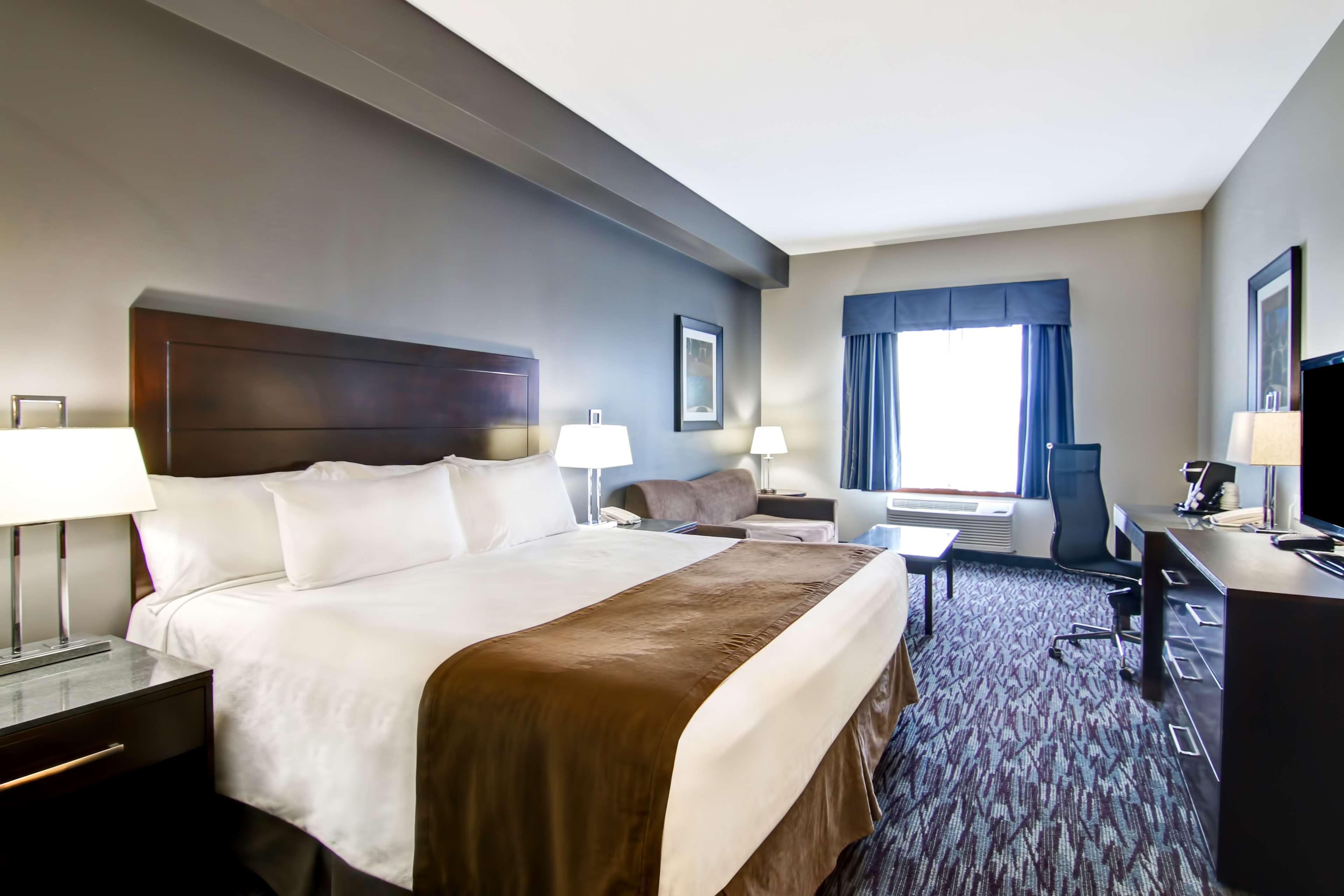 Best Western Plus Brandon Inn Bagian luar foto