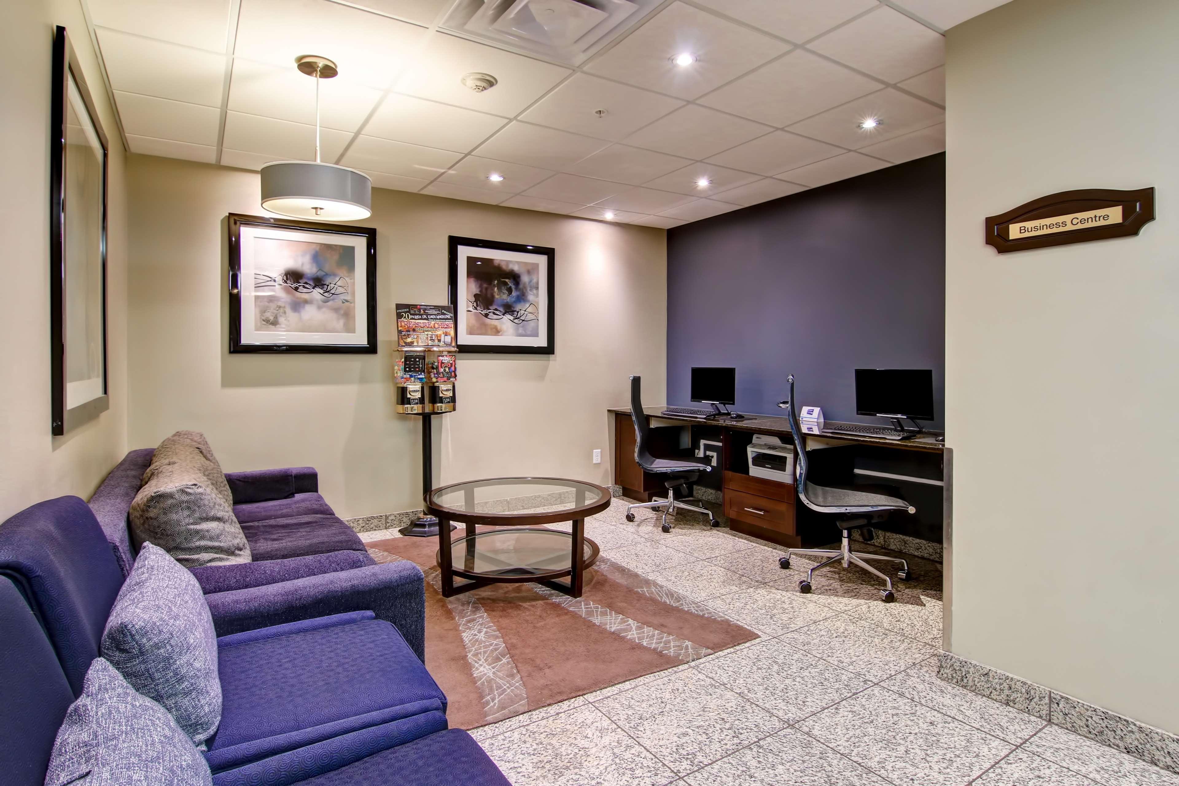 Best Western Plus Brandon Inn Bagian luar foto