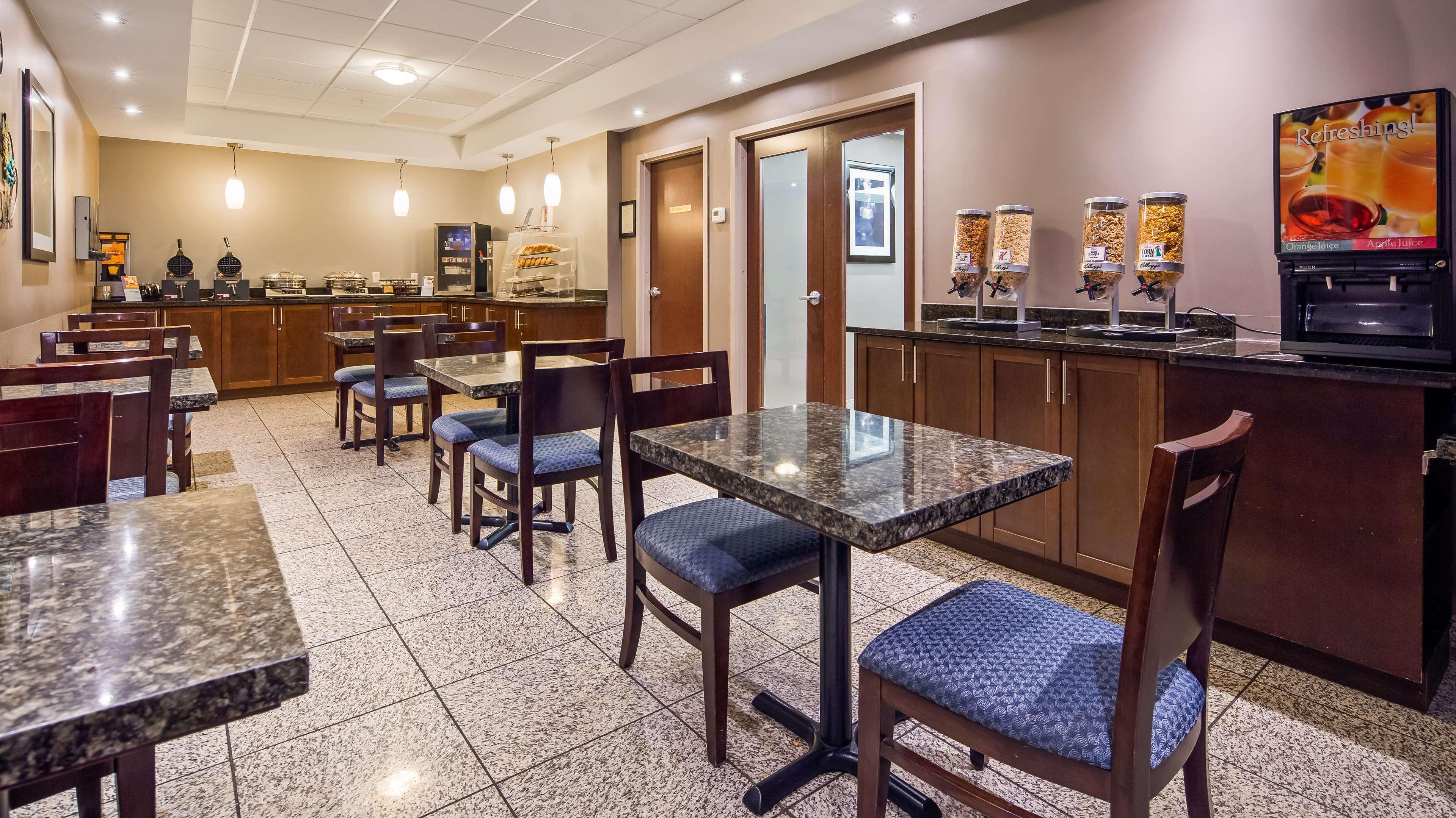 Best Western Plus Brandon Inn Bagian luar foto