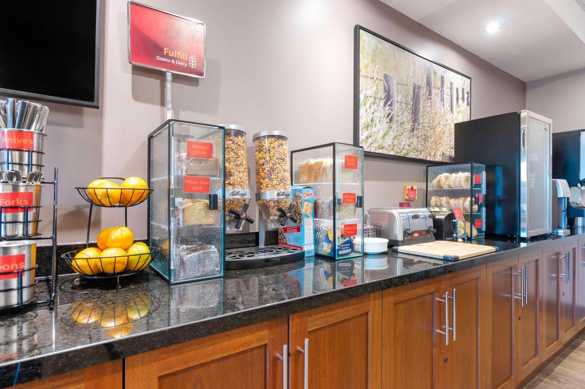 Best Western Plus Brandon Inn Bagian luar foto